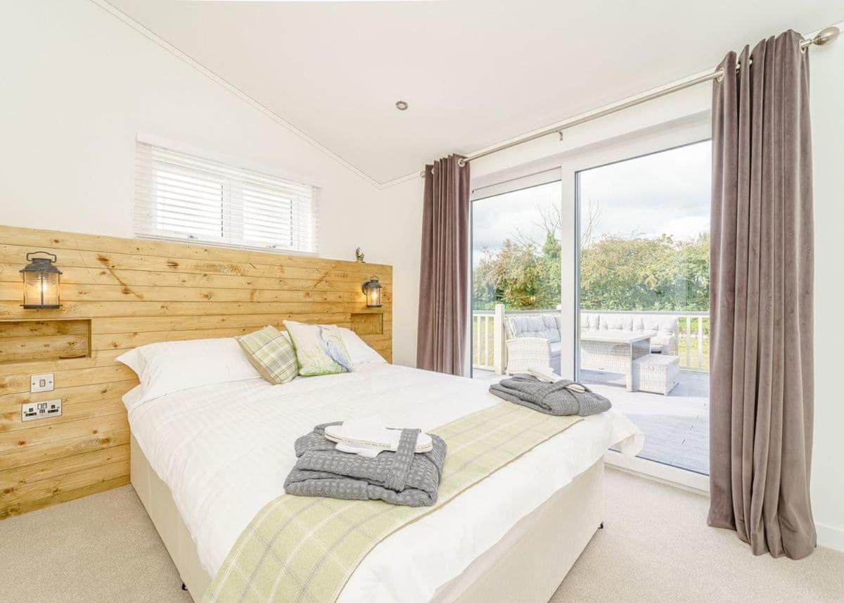 Winston Farm Lodges Horsley  ภายนอก รูปภาพ